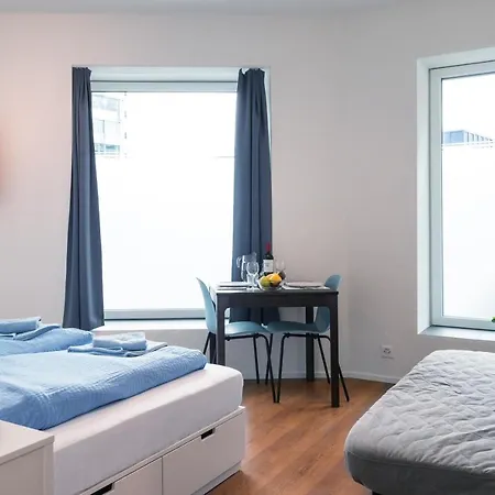Апартаменты Hitrental Altstetten *
