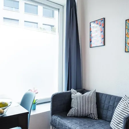 Апартаменты Hitrental Altstetten *