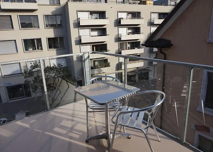 Hitrental Altstetten Апартаменты Цюрих