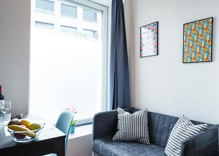 Апартаменты Hitrental Altstetten *